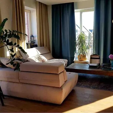 Διαμέρισμα Stylish Riverside In Old Town