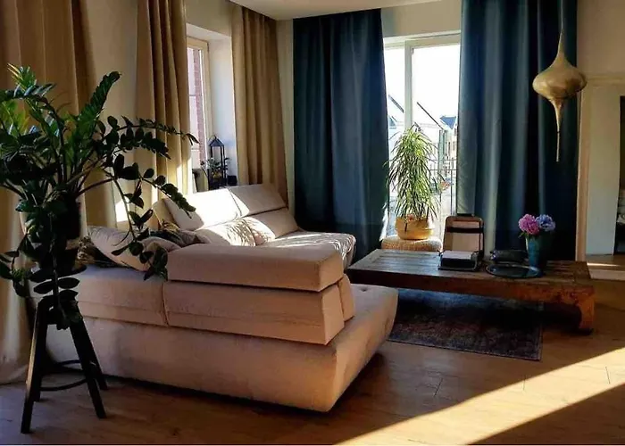 Διαμέρισμα Stylish Riverside In Old Town