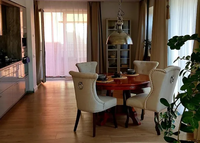 Stylish Riverside In Old Town *