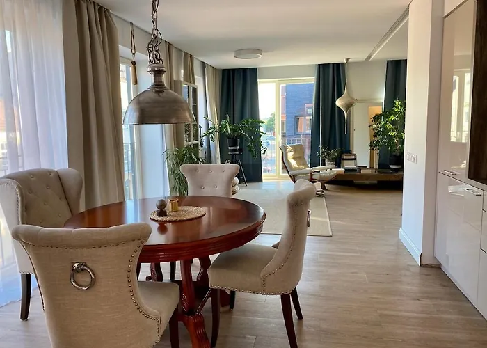 Stylish Riverside In Old Town Διαμέρισμα Κλαϊπέντα